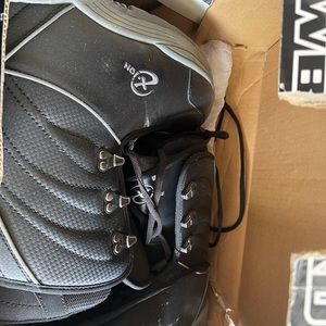 Snowboarding boots
